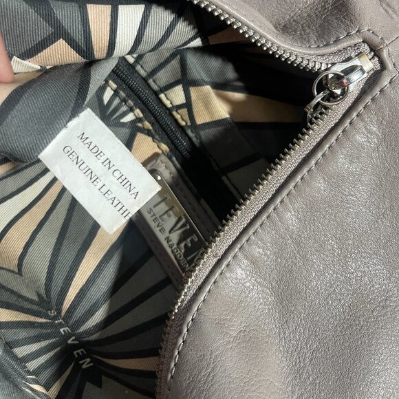 COPY - Steve Madden Leather Bag - Picture 4 of 11